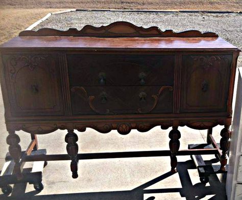 Don't car for the colour but like the finish Entryway Buffet, Gothic Furniture Diy, Luxury Small Bathroom, Blue Buffet, Kitchen Plinth, Small Bathroom Pictures, Master Bath And Closet, Bathroom Accessories Luxury, Reclaimed Doors