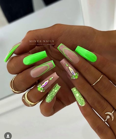 Neon Green Wedding, Art Ideas Cute, Nail Ideas For Summer, Nail Art Cute, Acrylic Nail Designs Coffin, Neon Acrylic Nails, Neon Nail Designs, Nail Art Photos, Wedding Nails Glitter