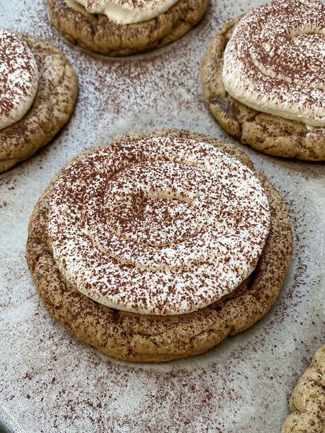 Tiramisu Dessert Ideas, Tiramisu Cookies Recipe, Gourmet Cookies Recipes, Fancy Cookie Recipes, Ash Baber, Creative Cookie Recipes, Tiramisu Cookies, Crumble Cookie Recipe, New Years Cookies