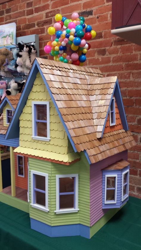 The House From Up, Up House Cardboard, House From Up, Up House Pixar, Disney Dollhouse, Disney Up House, Popsicle House, Alaska House, Up Movie