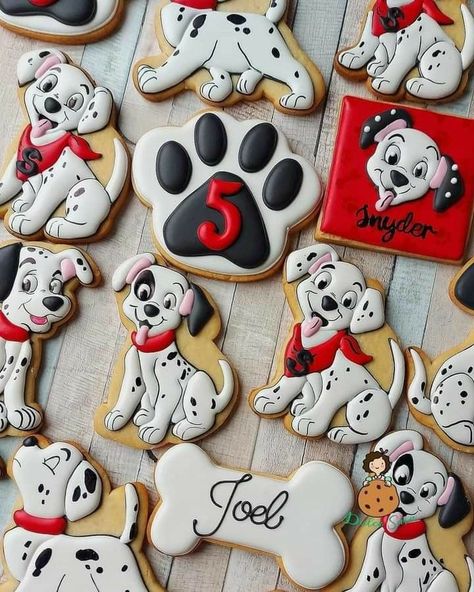 Cookies decor inspo, cute cookies decorating, cute birthday cookies, 1st birthday cookies, cookies decor ideas, cookies decorating ideas, kids cookies decor ideas, Disney cookies decor ideas Cute Birthday Cookies, 1st Birthday Cookies, Dog Themed Parties, Movie Cakes, Decorate Cookies, Baby First Birthday Cake, Disney Cookies, Cookie Decorating Party, Holiday Party Foods