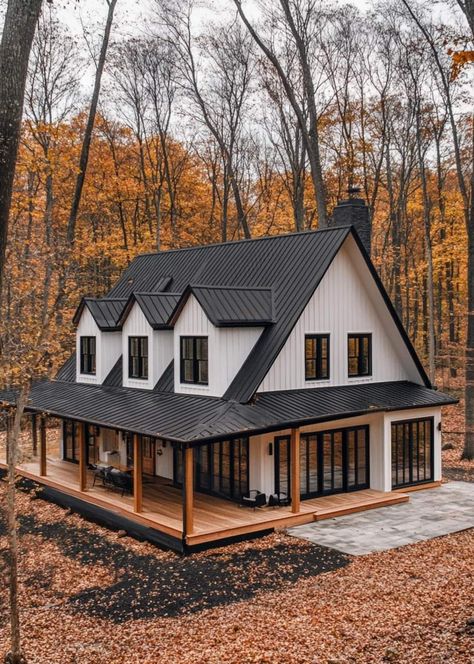 Barndominium In The Woods, Barndo Cottage, Western House Outside, Budget Friendly Barndominium, White House Black Accents, Guest House Ideas Interior, Home Styles Exterior Types, Building Dream Home, Barndo Exterior