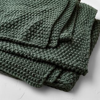 Knit Bed, Electric Throw Blanket, Primary Suite, Green Blanket, Acrylic Sweater, Chunky Knit Blanket, Knit Blanket, Cotton Blankets, Dark Teal