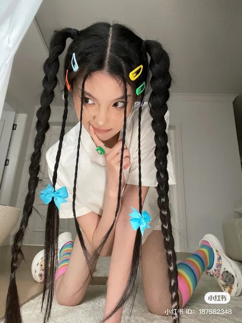 #ulzzang #ulzzangaestheic #tiktok #trending #chinese #makeup Ulzzang Body, Girls Back To School Hairstyles, Tied Up Hairstyles, Two Ponytail Hairstyles, Perfect Ponytail, Chinese Makeup, Y2k Hairstyles, Kpop Hair, Kawaii Hairstyles