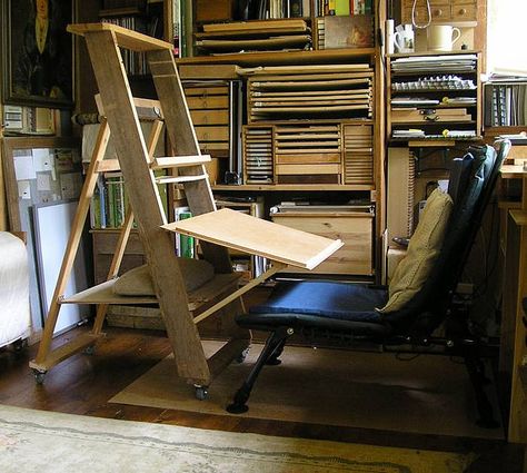 DIY Easel-Work Station Artist Studio Space, Diy Easel, Art Studio Space, Artist Easel, Artistic Space, Art Easel, Dream Studio, Studio Room, Art Storage