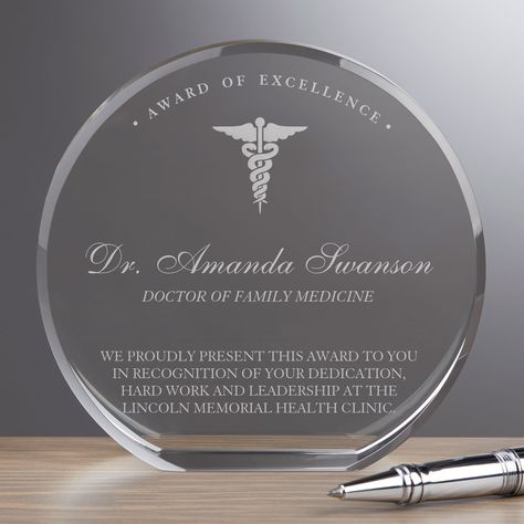 Aesthetic Items, Medical Profession, Glass Awards, Medical Posters, Crystal Awards, Personalized Medicine, Medical Gifts, Home Doctor, Doctor Gift