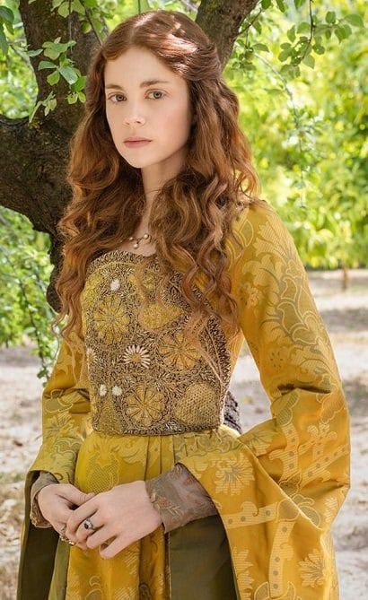 Medieval Dress Peasant, Charlotte Hope, Medieval Dress Princess, The Spanish Princess, Spanish Princess, The White Princess, Catherine Of Aragon, Fantasy Princess, White Princess