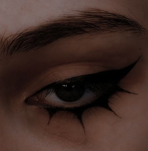 Dark Academia Aesthetic Makeup, Dark Academia Makeup, Academia Makeup, Dark Academia Grunge, Dark Makeup Looks, Concert Makeup, Pretty Brown Eyes, Dark Eyeshadow, Eyes Artwork