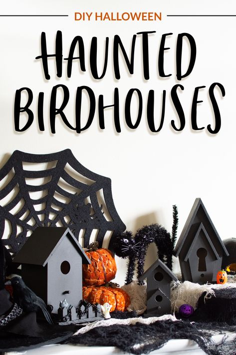 Halloween Birdhouses Ideas, Diy Halloween Haunted House, Haunted Birdhouse, Halloween Haunted House Diy, Halloween Birdhouse, Spooky Village, Haunted House Diy, October Fest, Spooky Things