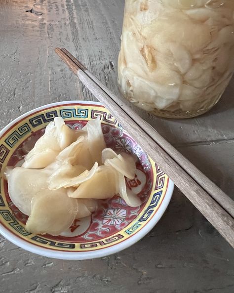 Pickled Ginger Recipe, Mirin Recipe, Ginger Recipe, Chicken Teriyaki Recipe, Pickled Ginger, Vietnamese Restaurant, Ginger Recipes, Stir Fries, Sweet Tarts