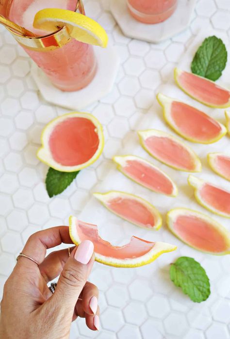 Summer is all about party foods, am I right? What excites me the most about going to a picnic... Bachelorette Party Jello Shots, Pink Lemonade Jello Shots, Lemonade Jello Shots, Lemon Drop Shots, Pink Lemonade Vodka, Easy Summer Cocktail Recipes, Jelly Shots, Shots Shots Shots, Lemon Vodka