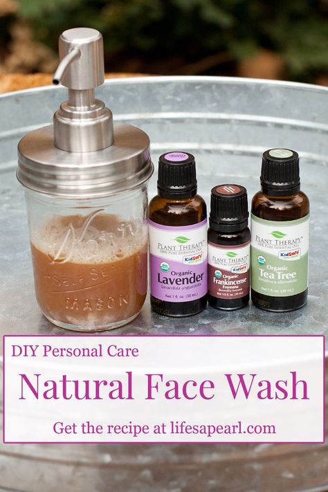 Essential Oil Face Wash Recipe, Diy Facial Wash With Essential Oils, Diy Cleaning Oil For Face, Homemade Face Wash For Acne, Diy Face Wash Daily, Face Wash For Combination Skin, Essential Oils Face Wash, Face Wash Diy, Ruth Carter