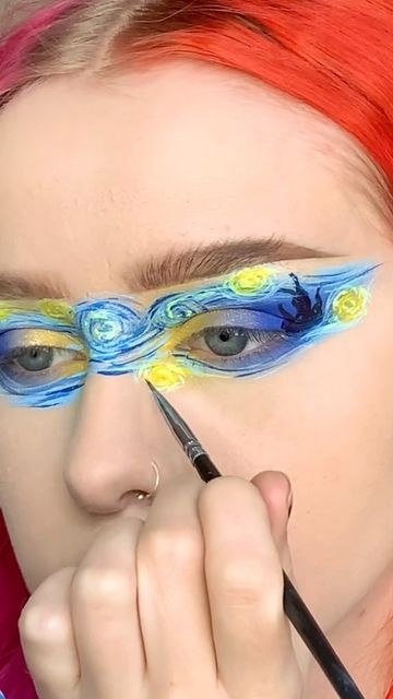 Maddy Harms 🥀 🦇 on Instagram: "van gogh’s starry night 🌌 💫 hi friends and happy monday! here’s a look i did in may inspired by @meyloetta that i never posted! ______________________________ PRODUCTS: @beautybaycom 42 bright matte palette @glisten_cosmetics wet liners @sweetheartlashes #makeup #makeuptutorial #maquillajeartistico #graphicliner #wakeupandmakeup #theartistedit #editorialmakeup #makeupreels #crueltyfree" Van Gogh Starry Night Halloween Costume, Van Gogh Makeup Art, Van Gogh Starry Night Makeup, Van Gogh Inspired Makeup, Starry Night Eye Makeup, Starry Night Face Paint, Van Gogh Inspired Outfit, Starry Night Makeup Look, Van Gogh Makeup