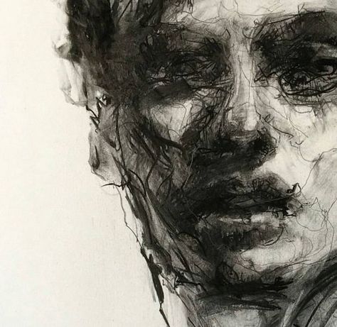 Agnes Grochulska, Pinterest Sketches, Portrait Au Crayon, Art Charcoal, Charcoal Portraits, White Drawing, Charcoal Art, Hur Man Målar, 웃긴 사진