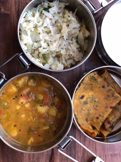 Lunch Box Recipes: Muttaikose Poriyal, Aloo Shaak, Thepla & Curd Indian Lunch Box, Tiffin Recipes, Office Meals, Lunch Recipes Indian, Indian Lunch, Morning Schedule, Tiffin Recipe, Meal Box, Box Recipes