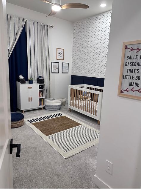 Toddler Boy Room Decor Ideas, Shared Nursery And Toddler Room, Triplets Nursery, Organization Kids Room, Modern Baby Boy Nursery, Organization Nursery, Baby Room Closet, King Room, Toddler Boy Room Decor