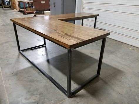 "This desk has an enormous 72\"x30\" work surface with a 20\"x48\" return.  A solid oak top with welded metal base gives you a desk you could park a car on.   Custom options can be added: drawers, keyboard tray, wire holes, etc.  Contact for details Shipping is curbside delivery.  Items damaged in shipping will be repaired or replaced. This item is built to order, contact for current lead times.  My family obligations may alter those times.  If you need something by a certain date that must be a Wood Dining Table Rustic, Desk Industrial, Rustic Bookshelf, Desk Layout, Modern Rustic Homes, Industrial Desk, Oak Desk, Fun Foods, Office Workspace