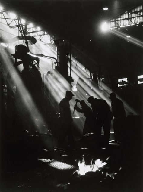 Les Halles Paris, Factory Photography, Willy Ronis, Andre Kertesz, Edward Weston, Robert Doisneau, Ellen Von Unwerth, La Forge, Vivian Maier