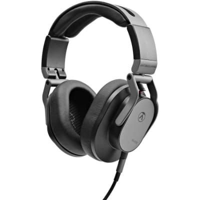 The Austrian Audio Hi-X55 are over-ear, closed-back headphones designed to meet the demands of high-resolution audio production whether in professi... Listening Test, Headphones Design, Headphone Amp, Headphone Amplifiers, Wired Headphones, Black Headphones, Music Gear, Over Ear Headphones, Headset