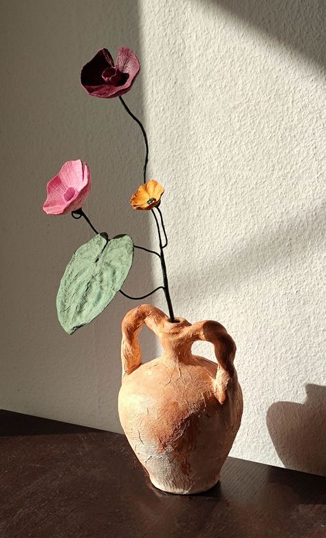 This Seasonal Decor item by AlessandraFabre has 10 favorites from Etsy shoppers. Ships from Italy. Listed on 15 Nov, 2023 Middle School Paper Mache Projects, Paper Mache Painting, Paper Mache Home Decor, Paper Mache Art Projects, Papier Mache Sculpture, Paper Mache Flowers, Paper Mache Vase, Branch Table, Flowers Branch