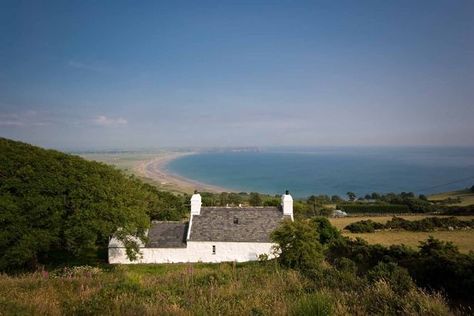 Tan y Bwlch, Gwynedd Modern Log Cabins, Fishermans Cottage, South West Coast Path, Coastal Holiday, Old Boats, Irish Sea, Thatched Cottage, Modern Beach House, Snowdonia