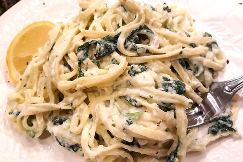 Quick Spinach Ricotta Lemon Pasta Recipe: Irresistible 15-Minute Creamy Pasta Recipe #30secondmom Ricotta Pasta Recipes, Spinach Ricotta Pasta, Lemon Spinach, Lemon Pasta Recipes, Ricotta Spinach, 30seconds Food, Lemon Spaghetti, Salmon Marinade, Creamy Pasta Recipes