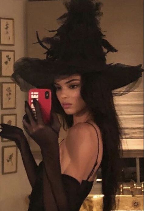 Kendall Jenner Dresses, Witch For Halloween, Kendall Jenner Dress, Kim And Kourtney, Kylie Dress, Witch Costumes, Halloween Birthday Party, Hallowen Costume, Witch Halloween Costume