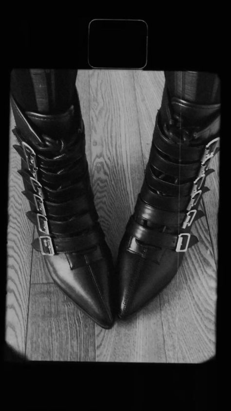 Goth Pikes, Trad Goth, Style Steal, Cosplay Outfits, Style Board, Wedge Boot, Style Icons, Combat Boots, Wedges