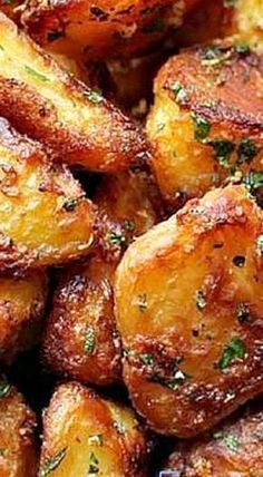 Resep Vegan, Best Roast Potatoes, Crispy Roast Potatoes, Potato Recipes Side Dishes, Roast Potatoes, God Mat, Potato Side Dishes, Potato Dishes, Fried Potatoes