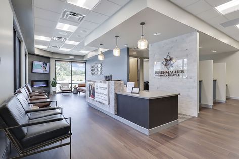 Doctors Office Reception Area, Medical Office Design Waiting Area, Dental Operatory Design, Black Dental Office Design, Reception Dental Clinic, Small Waiting Room Design, Black And White Dental Clinic, Dental Office Front Desk, Industrial Dental Clinic Design