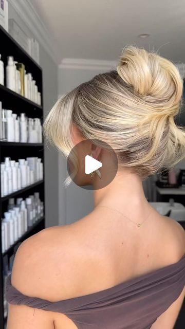 KYK HAIR CARE on Instagram: "How to get the ideal French twist using @kykhaircare   ✔️ Start with the “Snatch Me Brush” to gather all the hair up   ✔️ use an elastic with “KYK Bobby pins” once you create the twist to hold it in place   ✔️ Fan out curls and secure with regular bobby pins before setting with “Get Styling Working Hairspray” for a softer natural finish!   Beautifully done by @rubylarissahair 🫶🏻  #wedding #weddingideas #weddinghair #weddinghairstyles #updohairstyles #hair #hairstyle #hairstyles #hairvideo #hairtutorial #hairhack #fyp #hairtutorials #foryourpage #foryou #viral #howto #hairstyling #fypシ #hairstylist #hairs #hairtok #hairvideos" French Twist With Curls, How To French Twist Hair, French Twist Wedding Hair, Teeth Products, French Twist Tutorial, Wedding Planning Details, French Twist Updo, Updo Tutorial, French Twist Hair