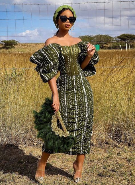 African Wedding Guest Dress, Lobola Outfits, Zulu Traditional Attire, South African Traditional Dresses, African Bridal Dress, African Traditional Wear, African Wedding Attire, Shweshwe Dresses, African Print Dress Ankara