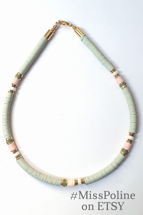 Heishi Necklace Ideas, Heishi Jewelry, Stacked Beaded Bracelets, Clay Bead Necklace, Heishi Necklace, Pearl Jewels, Necklace Ideas, Beads Bracelet Design, Handmade Jewelry Tutorials