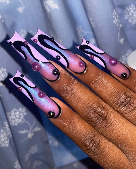 Purple Abstract Nails, Acrylic Nails Stiletto, Abstract Nails, Business Nails, Oc Board, Purple Acrylic Nails, Rose Nail Art, Punk Nails, Post Photo