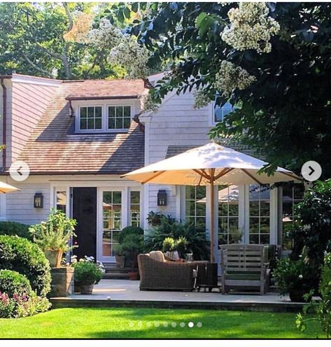 House Walkway Landscaping, House Walkway, Nantucket Homes, Landscape Details, Walkway Landscaping, Backyard Inspo, Up House, East Hampton, Back Patio