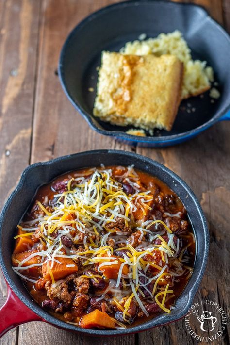 Slow-Cooker Sweet Potato & Turkey Chili Turkey Chili With Sweet Potatoes Crock Pot, Crockpot Sweet Potato Chili, Potato Chilli, Sweet Potato Chilli, Cornbread Recipe Sweet, Slow Cooker Turkey Chili, Potato Chili, Slow Cooker Sweet Potatoes, Clean Dinners