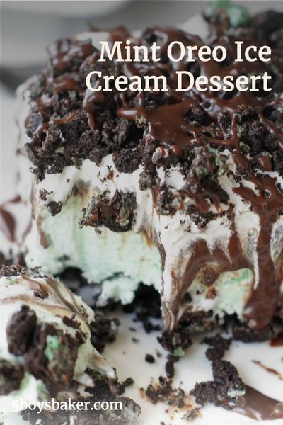 Mint Ice Cream Dessert Recipes, Mint Chocolate Chip Ice Cream Dessert, Mint Chocolate Chip Desserts, Mint Oreo Dessert, Oreo Ice Cream Dessert, Mint Chocolate Chip Ice Cream Pie, Mint Oreo Ice Cream, Mint Ice Cream Cake, Mint Chocolate Chip Ice Cream Cake