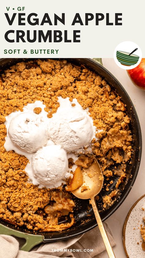 Vegan Pumpkin Crumble, Vegan Crumble Topping, Vegan Gluten Free Apple Crumble, Vegan Apple Crumble, Vegan Apple Crisp Recipe, Vegan Crumble, Vegan Apple Crisp, Vegan Winter Recipes, Strawberry Donuts