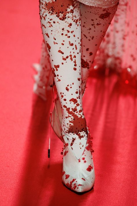 Robert Wun Spring 2024 Couture Fashion Show | Vogue Robert Wun, Horror Fashion, Anna Dress, Couture Looks, Fashion Project, Spring 2024, Couture Fashion, Runway Fashion, Fashion Illustration