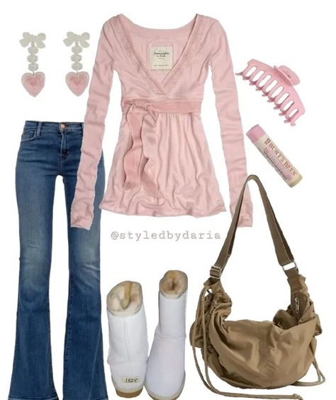 fall outfit Coquette 2000s Outfits, Coquette Outfit Board, Pink Outfits Fall, Pretty Outfits Fall, 2000s Girly Aesthetic, Fall Coquette Outfits, Femenine Outfits Style, Y2k Girly Outfits, Girly Outfits For School