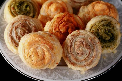 Puff Pastry Pinwheels Recipe [With 4 Different Filling Recipes!] - Celebration Generation Pastry Pinwheels, Puff Pastry Pinwheels, Pinwheels Recipe, Puff Pastry Appetizers, Pastry Appetizer, Candy Cocktails, Cheese Trays, Maple Pumpkin, Spice Muffins