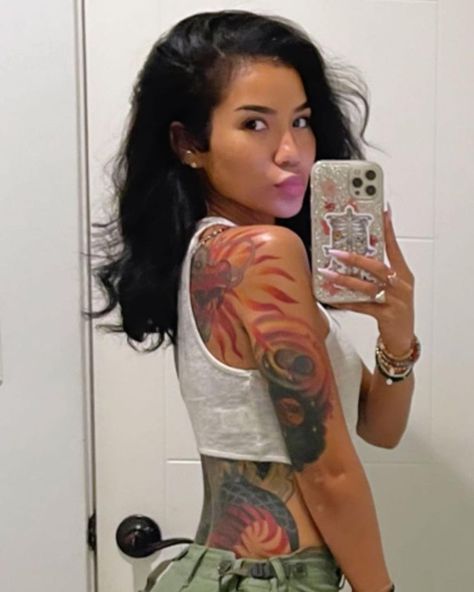 Jhene Aiko Back Tattoo, Jhene Aiko Tattoos, Jhené Aiko, Black Girls With Tattoos, Pretty Tattoos For Women, Tattoos For Black Skin, Dope Tattoos For Women, Stomach Tattoos, Stylist Tattoos