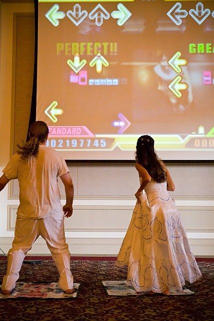 Wedding games to play at your reception and pre-parties as seen on @offbeatbride Video Game Wedding, Wedding Reception Entertainment, Wedding Reception Activities, Gamer Wedding, Reception Games, Wedding Games For Guests, Nerd Wedding, Reception Activities, Wedding Reception Games