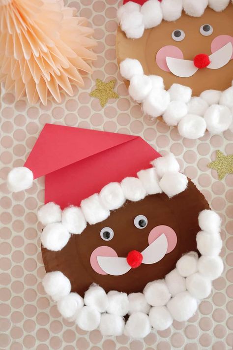 Easy Paper Plate Santa Craft (Perfect for the Holidays!) - Childhood Magic Paper Plate Santa Craft, Paper Plate Santa, Christmas Crafts And Activities, Santa Kids Crafts, Santa Claus Crafts, Santa Craft, Fun Holiday Crafts, Handprint Ornaments, Google Eyes