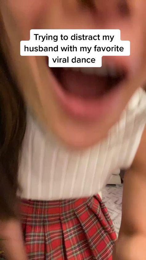 trying to distract my husband with my favorite viral dance Viral Dance, Anime Room, Crazy Funny Memes, My Husband, My Favorite, Funny Memes, Memes, Funny