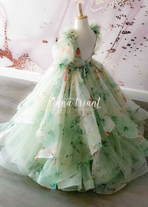 Organza Frocks, Baby Dress Tutorials, Cotton Frocks For Kids, Frocks For Kids, Kids Dress Boys, Kids Party Wear Dresses, Girls Dresses Diy