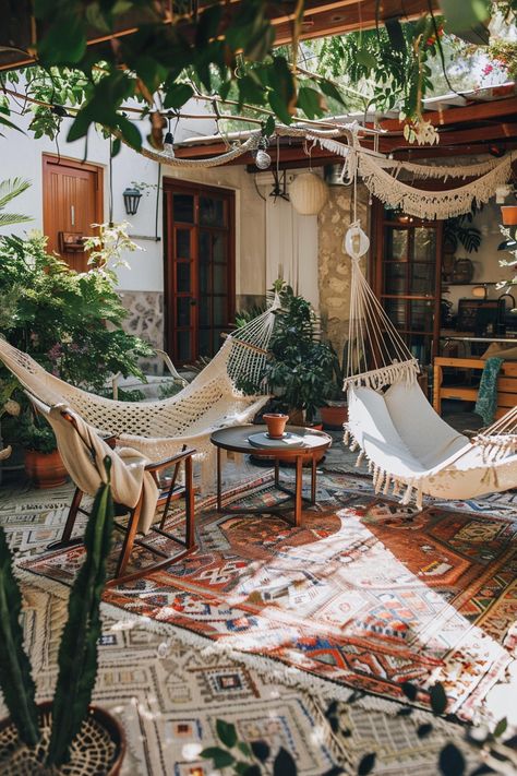 47+ Chic Boho Patio Designs and Tips - TastyInteriors Boho Chic Patio, Boho Patio Decor, Spanish Patio, Italian Patio, Boho Chic Interior Design, Boho Chic Interior, Bohemian Patio, Side Yard Landscaping, Boho Patio