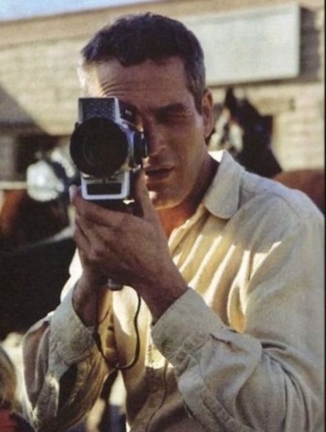 Paul Newman Watch, Holding A Camera, Steve Mcqueen Style, Paul Newman Joanne Woodward, Joanne Woodward, Paul Newman, Celebrity Design, Film History, Interesting People