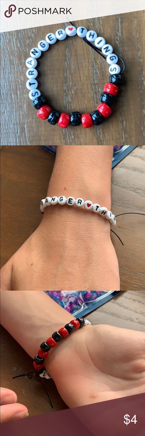 Stranger Things Bracelet Ideas, Stranger Things Bracelet, Red Heart Jewelry, Stretchy Rings, Bracelets Ideas, Kandi Bracelets, Bracelet Black, Holiday Jewelry, Heart Jewelry