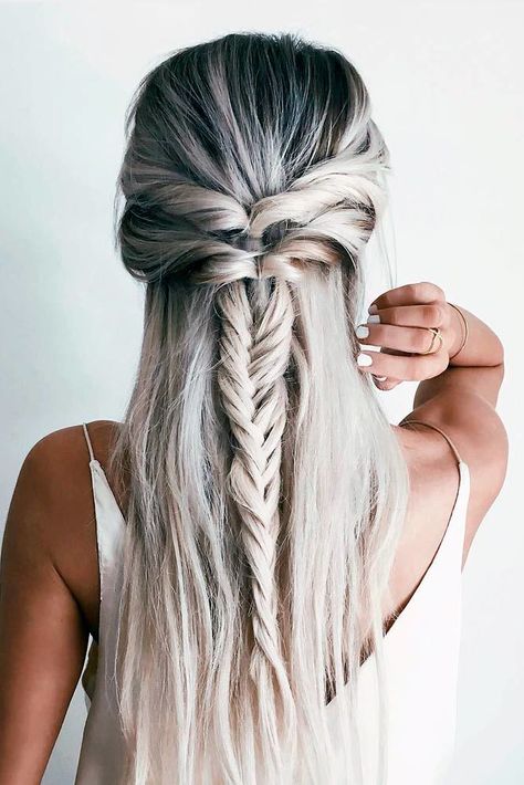 Fishtail Plait, Fishtail Braid Hairstyles, Fishtail Braid, Chic Hairstyles, Long Straight Hair, Box Braids Hairstyles, Fish Tail Braid, Up Girl, Model Hair